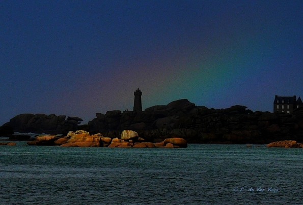 Focus juillet-août 2012 - Arc en ciel sur Mean Ruz